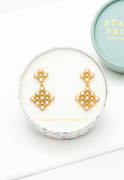 Pearl and Zircon Lattice Earrings