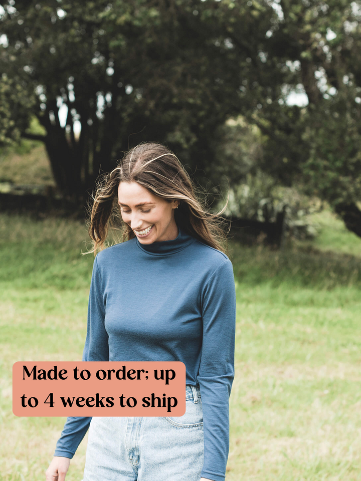 Women's Opua Mockneck Navy