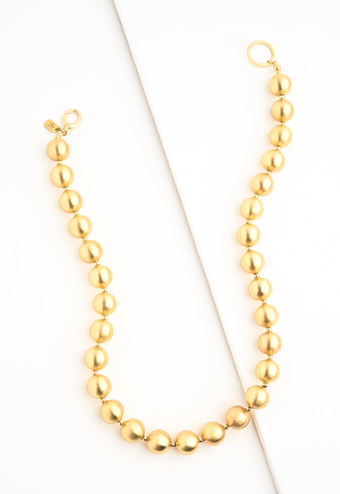 En Vogue Ball Necklace in Gold