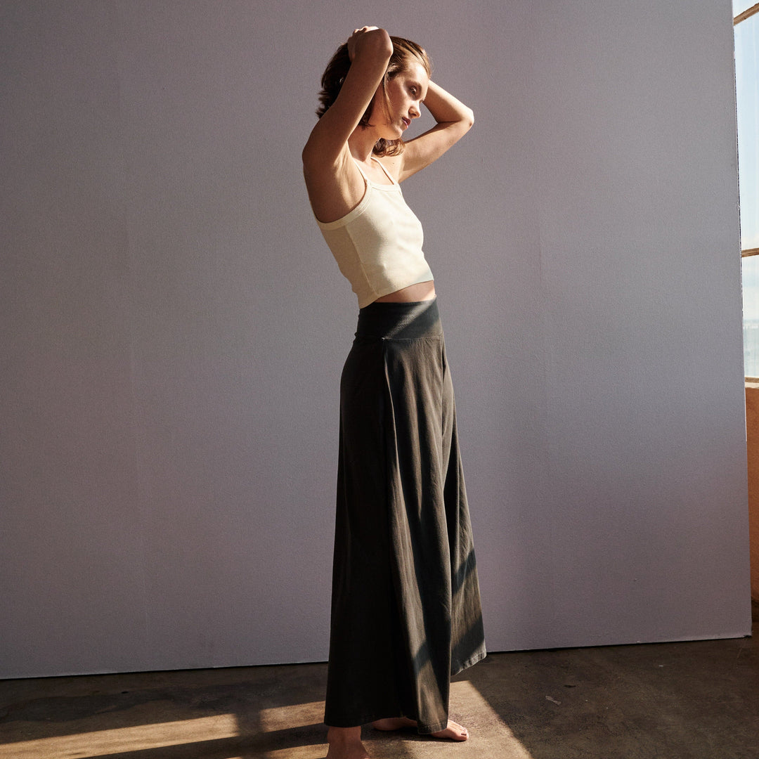 High-Waist Relaxed Wide Leg Pant