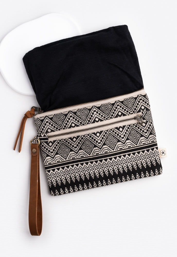 Amara Wristlet in Charcoal