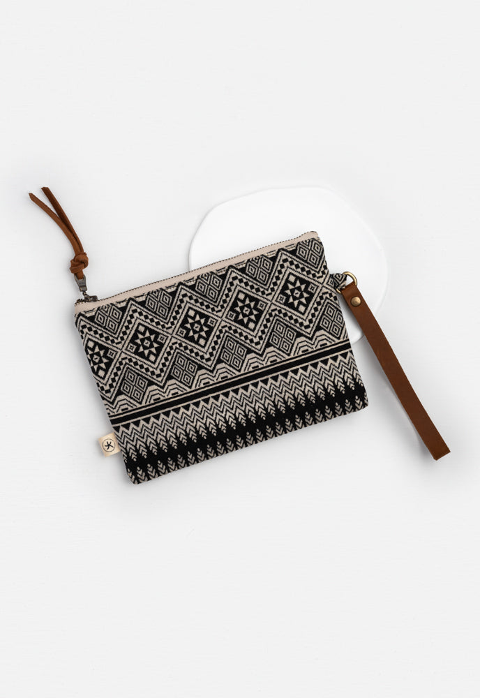 Amara Wristlet in Charcoal