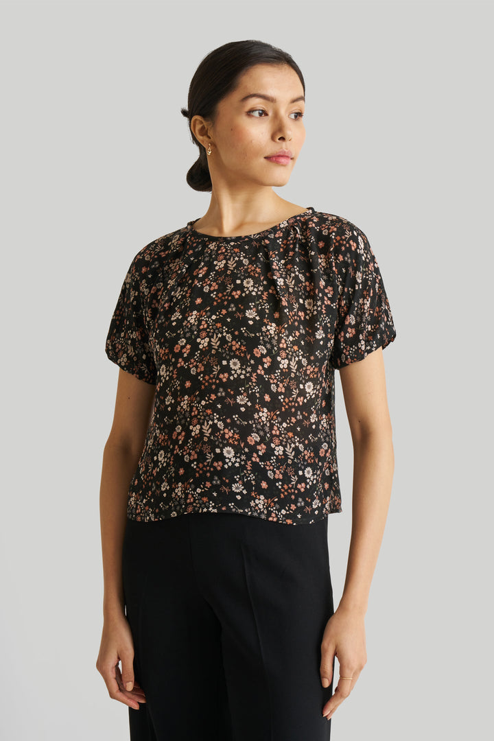 Balloon Sleeve Top in Black Florals