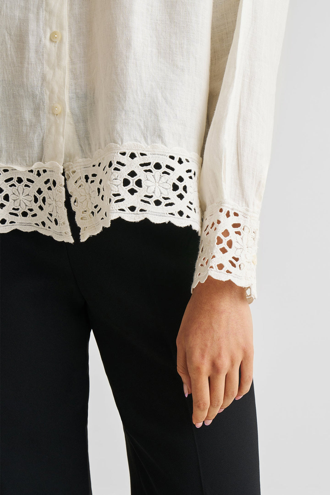 Button-down with Lace Shirt in Off-white