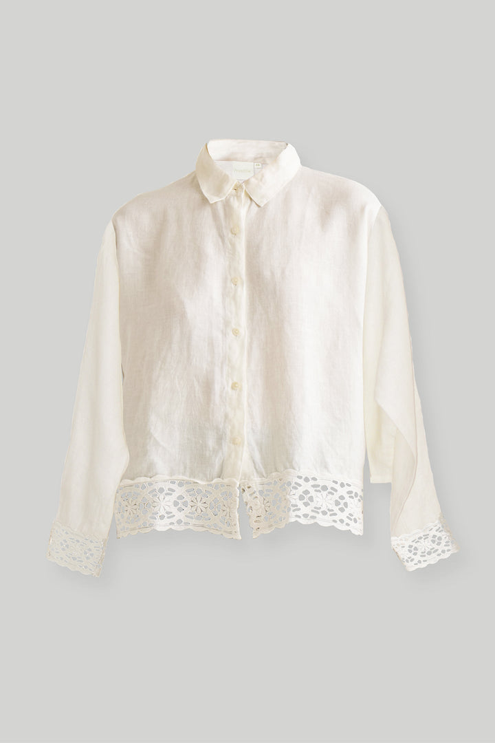 Button-down with Lace Shirt in Off-white