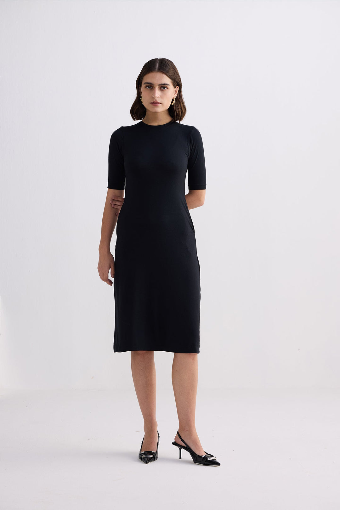 High Crew Neck Elbow Sleeves Fitted Dress in Black