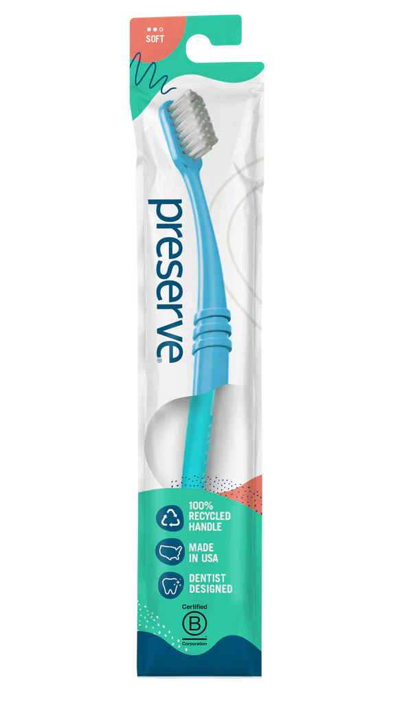 Toothbrush in Lightweight Pouch