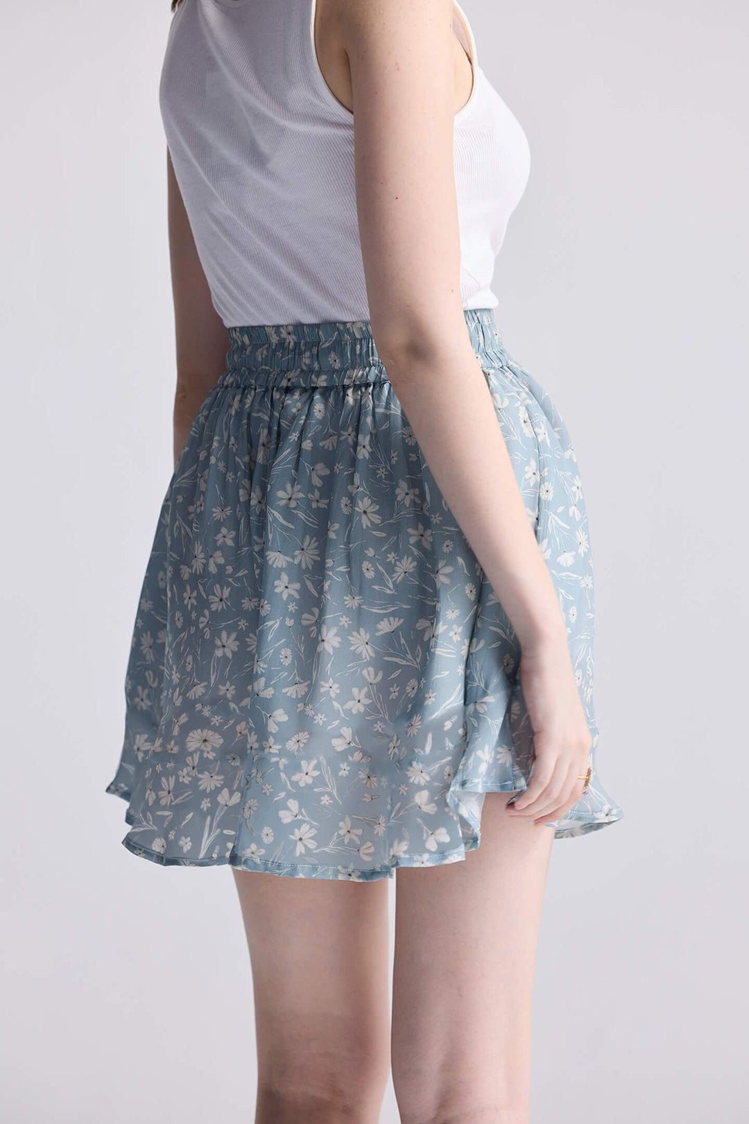 Drawstring Short Skirt in Light Blue Florals