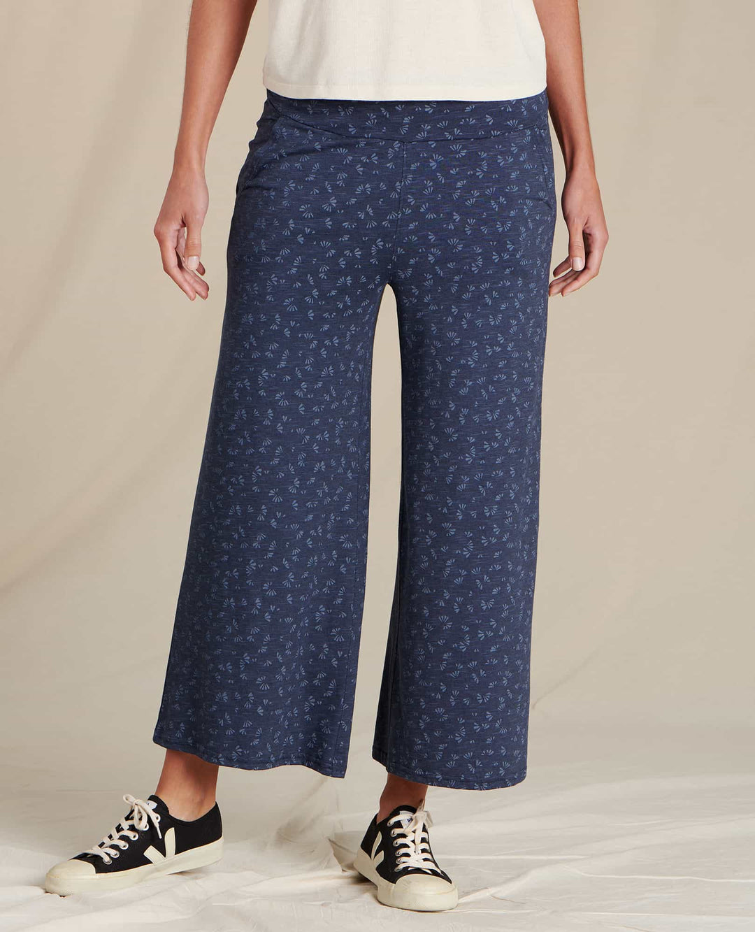 Chaka Wide Leg Pull On Pant