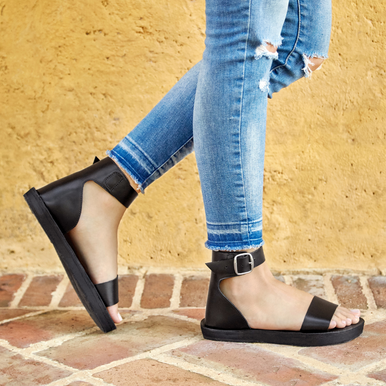 The Camila Leather Flatform Sandal