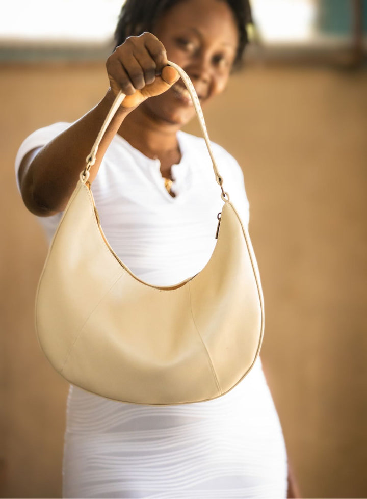 Saddle Shoulder Bag in Bone