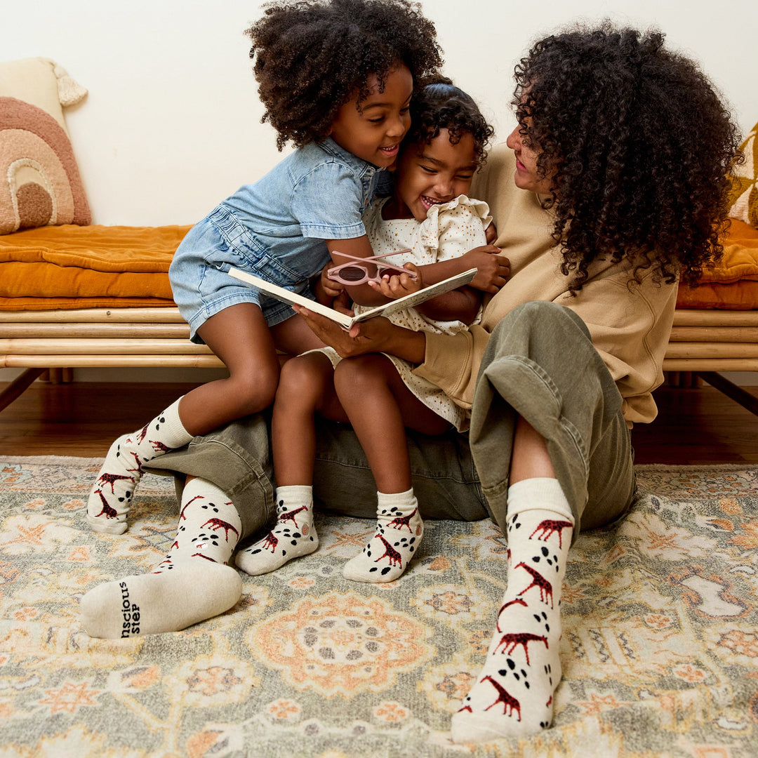 Toddler Socks that Protect Giraffes