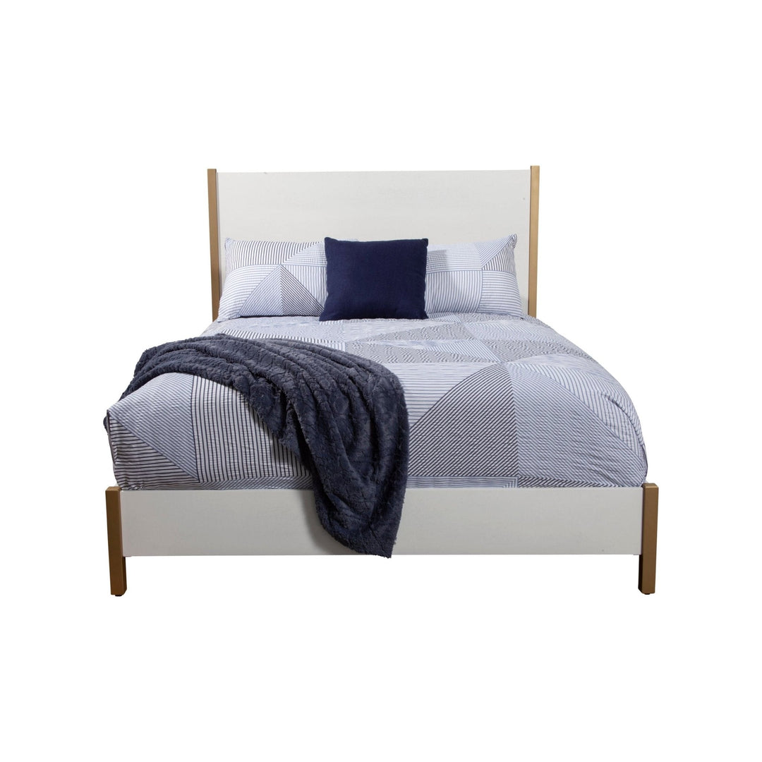 Madelyn Panel Bed