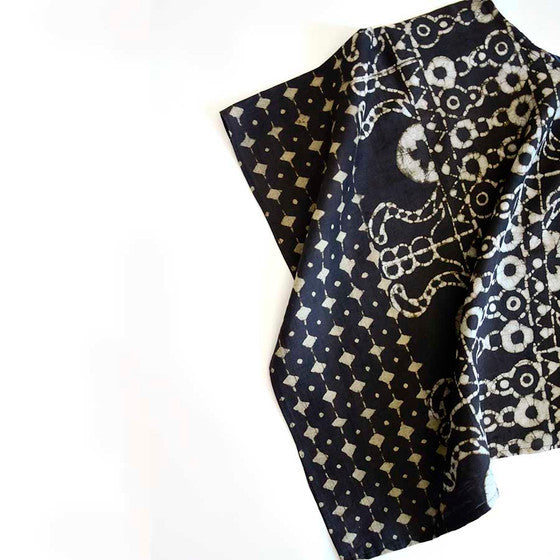 Travel Friendly Women's Wear | Black Lux Top