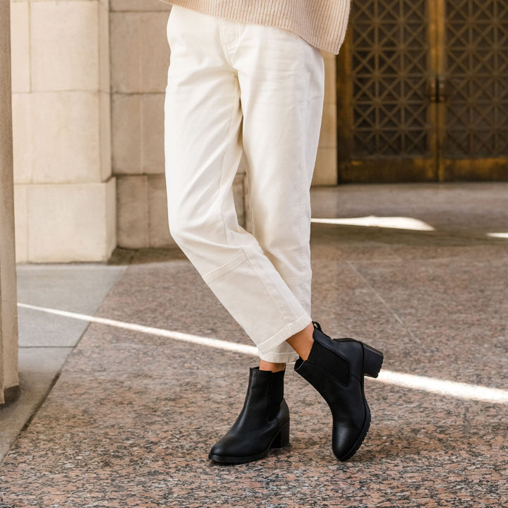 Ana Go-To Heeled Chelsea Boot Black/Black