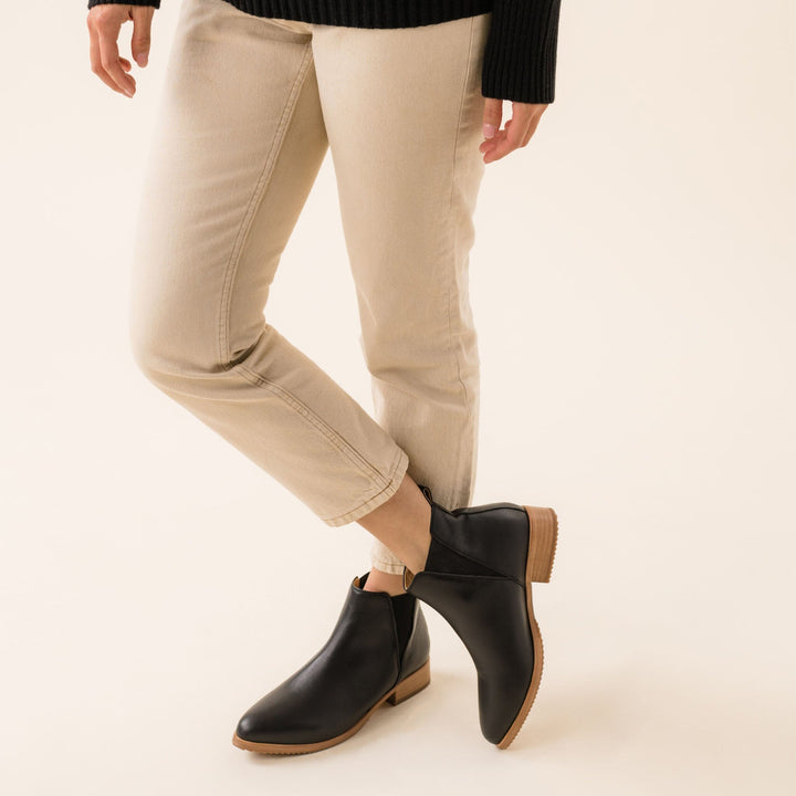 Eva Everyday Chelsea Boot Black