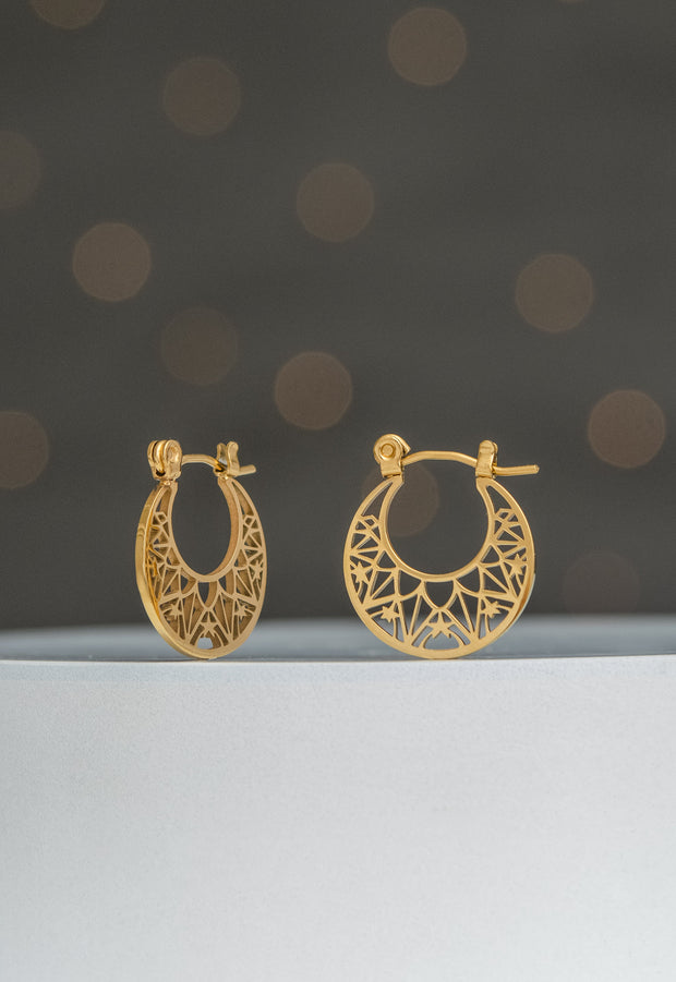 Wreath Earrings in Gold