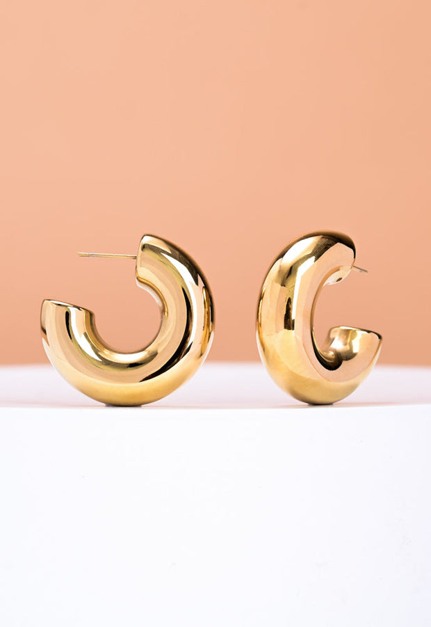 Bold & Bright Puff C Hoop Earrings in Gold