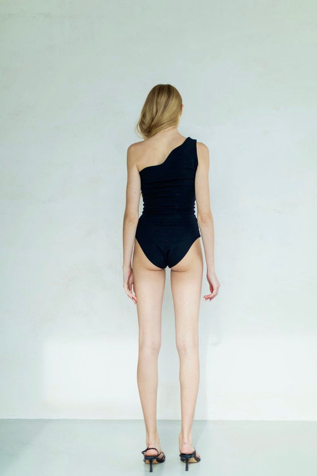 One shoulder bodysuit with a wave