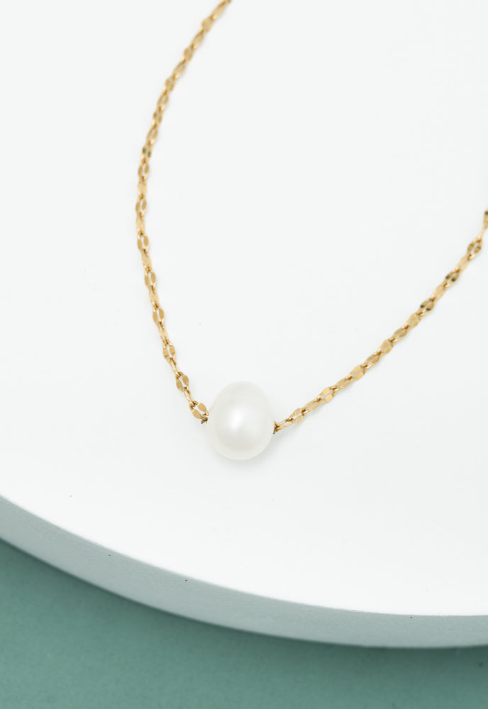 Annie Gold Pearl Necklace