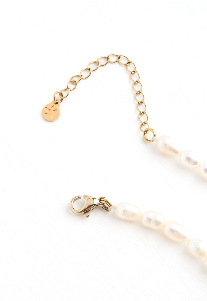 Faithful Pearl Necklace in Gold