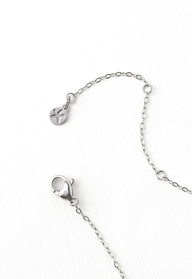 Growth Leaf Necklace in SIlver