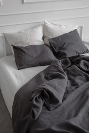 Linen pillowcase in Charcoal