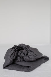 Linen fitted sheet in Charcoal