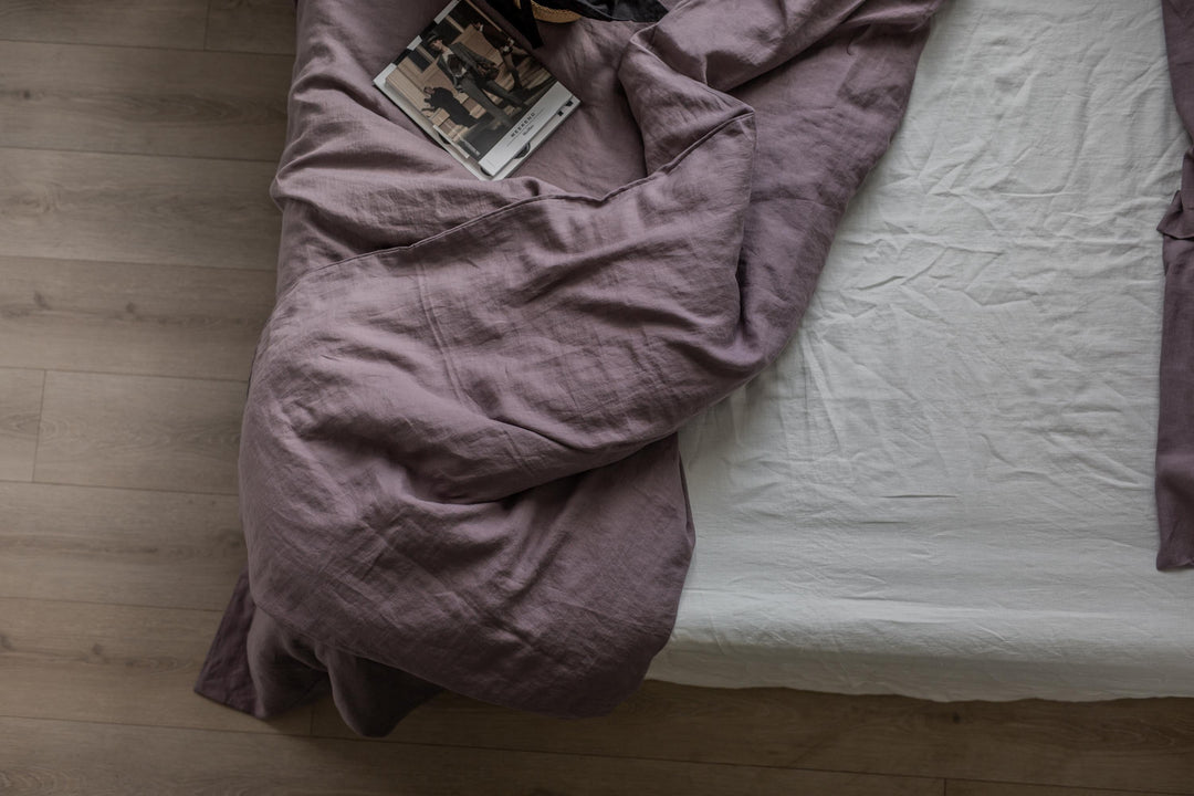 Linen bedding set in Dusty Lavender