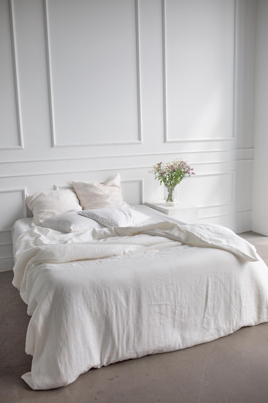 Linen bedding set in White