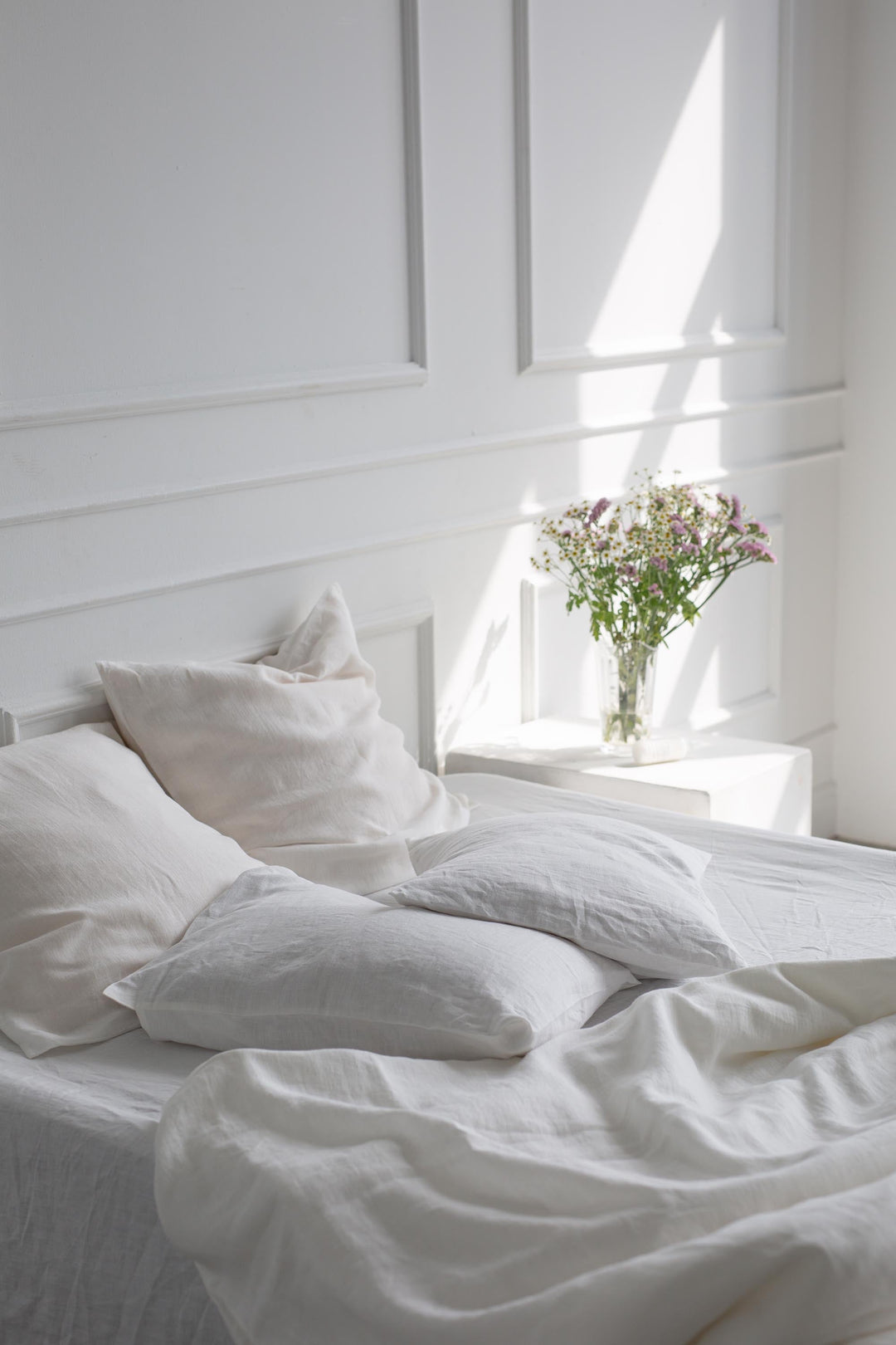 Linen bedding set in White