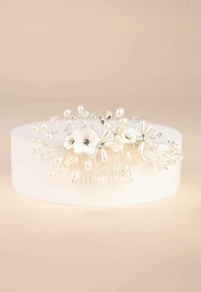 Pearl Blossom Dainty Flower and Crystal Comb