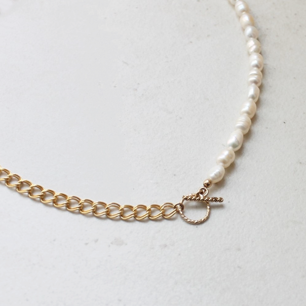 Asymmetrical Pearl Beaded Toggle Necklace