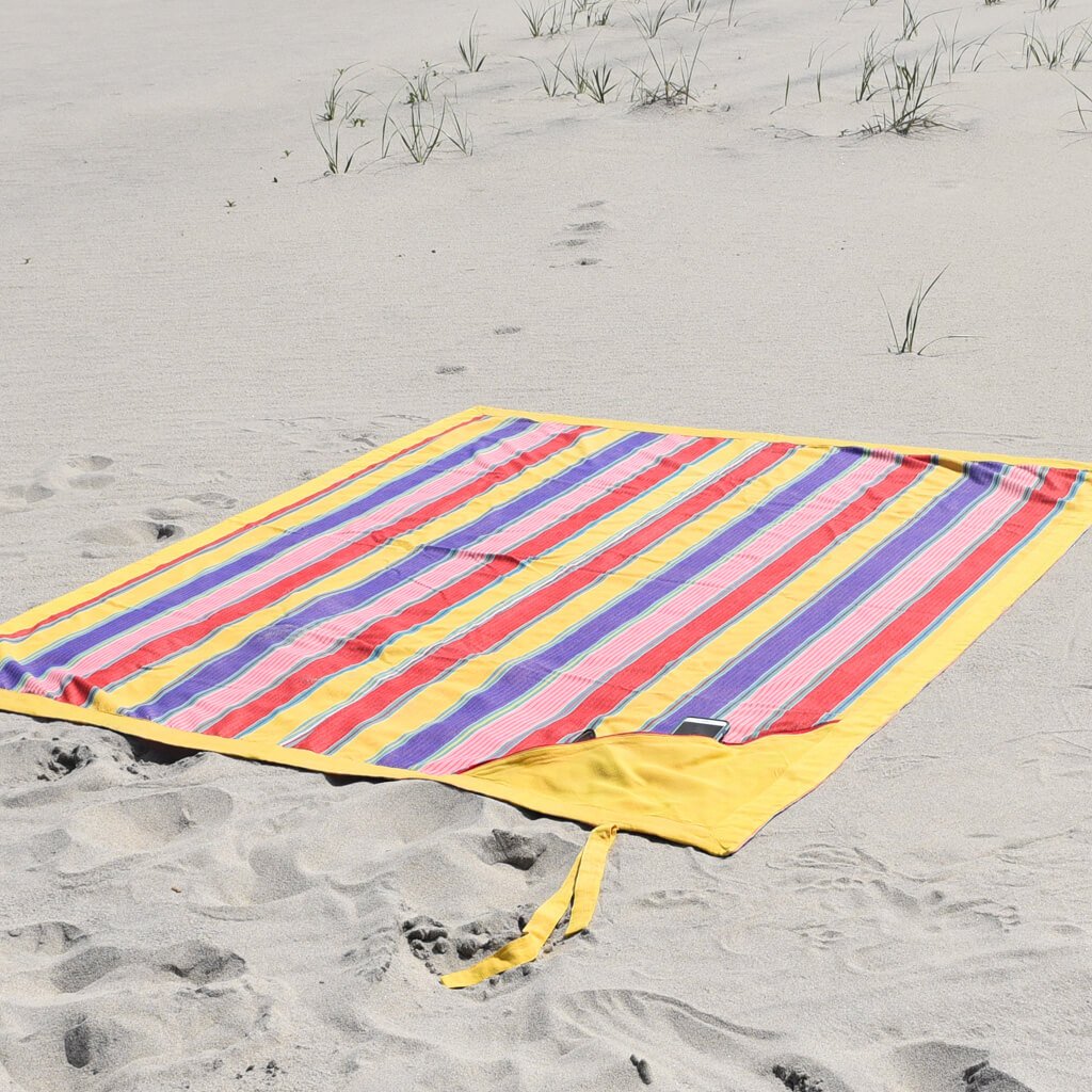 Cotton Beach Throw | Carousel Stripe