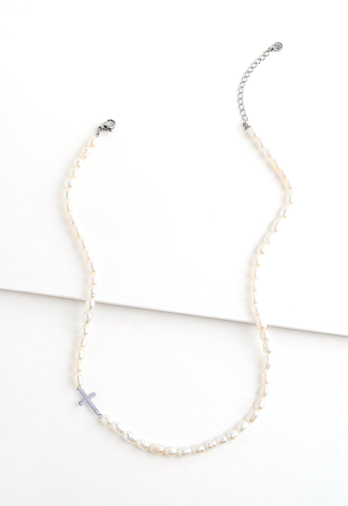 Faithful Pearl Necklace in Silver