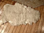 Sheepskin Throw, Small Fluffy
