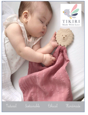 Lion Comforter in Dusty Pink Muslin with Organic Natural Rubber Teether