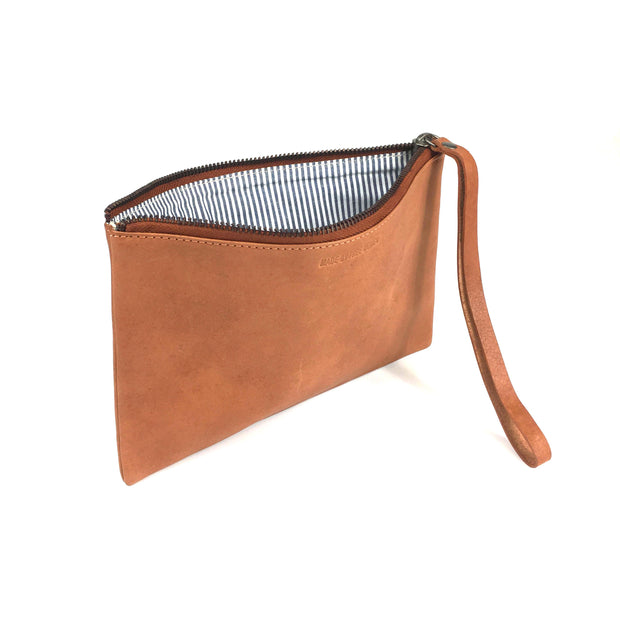 LEATHER CLUTCH CAMEL
