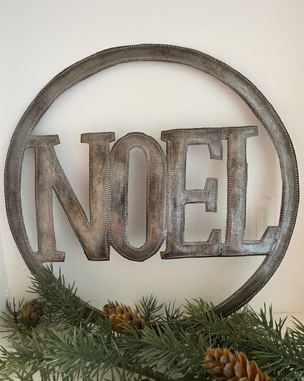 Noel Circle Metal Art