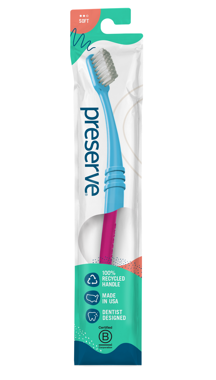 Toothbrush in Lightweight Pouch