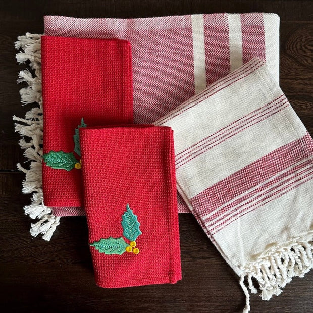 Holiday Embroidered Bathroom Towels Gift Set