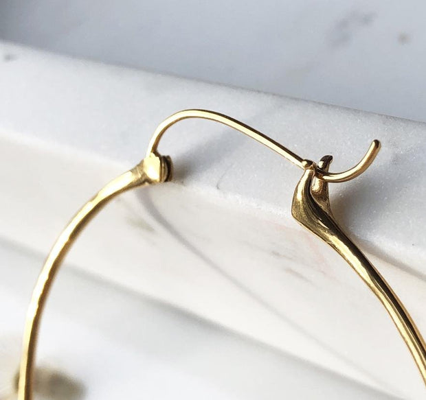 Amorette Gold Minimalist Hoop Earrings
