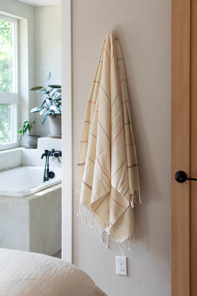 Oversized Woven Towel in Verano