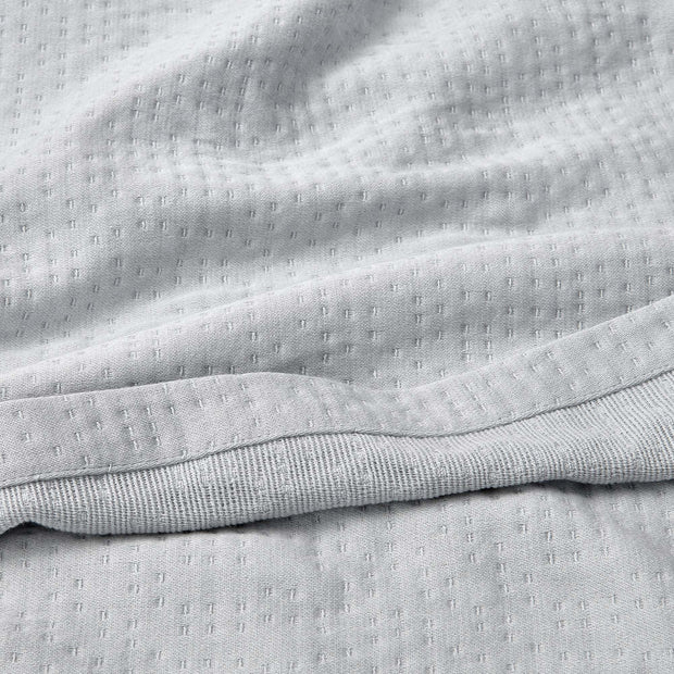 Organic Matelasse Blanket - Gray
