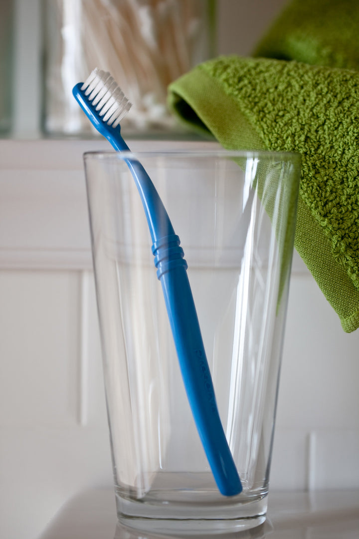 Toothbrush in Lightweight Pouch