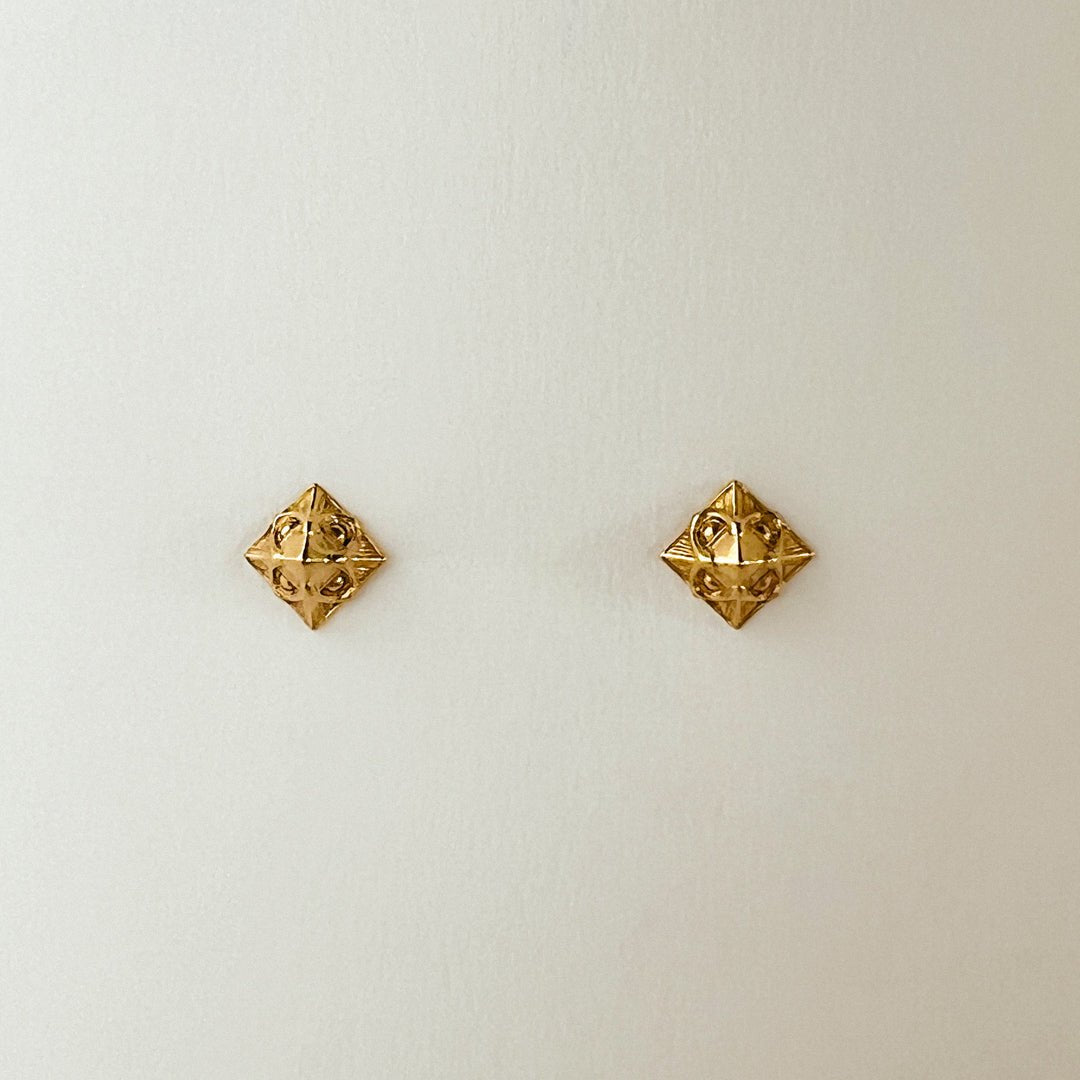 Pyramid Stud Earrings - 18k Gold