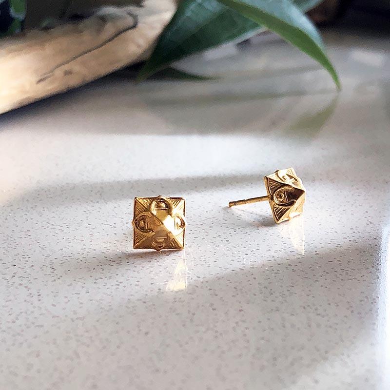 Pyramid Stud Earrings - 18k Gold