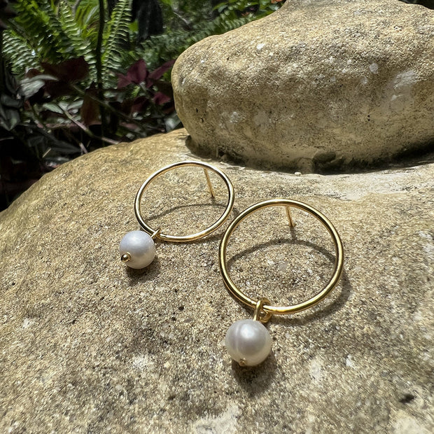 Circle Freshwater Pearl Earrings