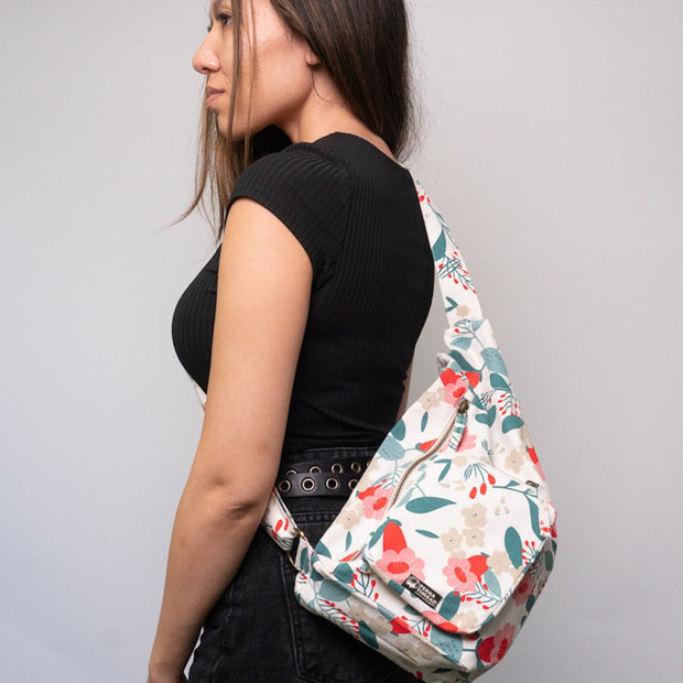 Gaia Sling bag