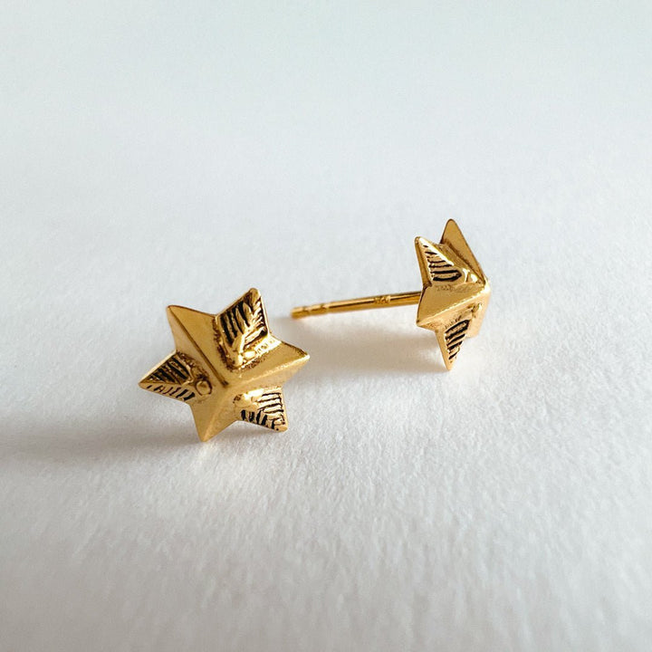 Star Stud Earrings - 18k Gold